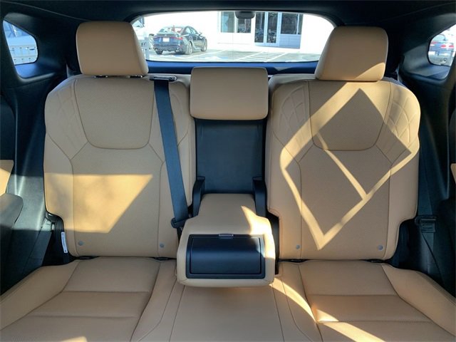 Used 2023 Lexus RX 350h image 32
