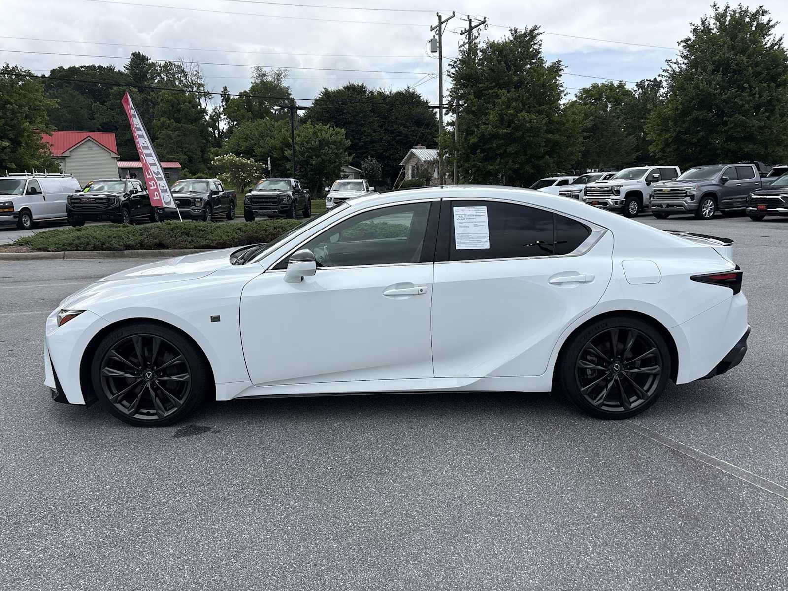 Used 2024 Lexus IS 300 F Sport RWD image 9