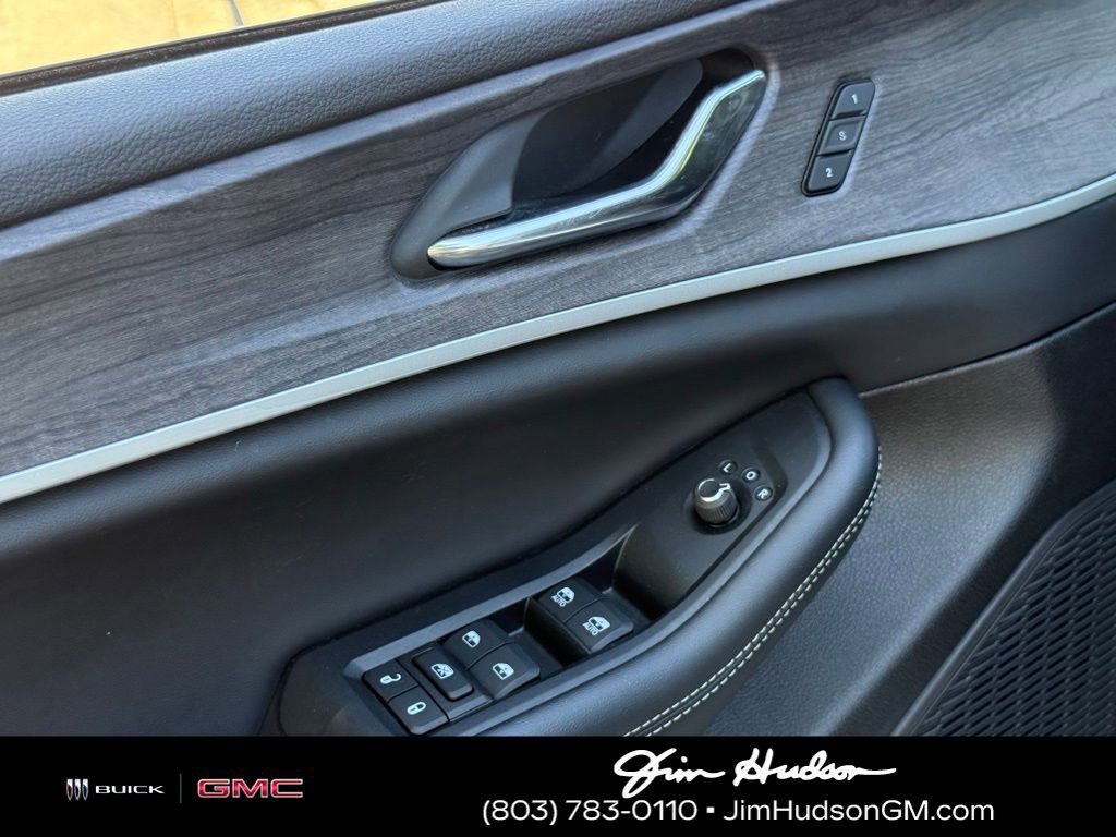 Used 2024 Jeep Grand Cherokee Limited AWD/4WD image 22