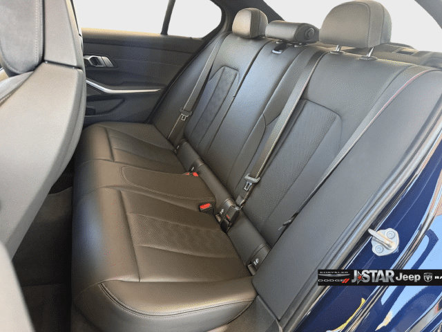 Used 2021 BMW M3 Competition w/ Executive Package RWD image 25
