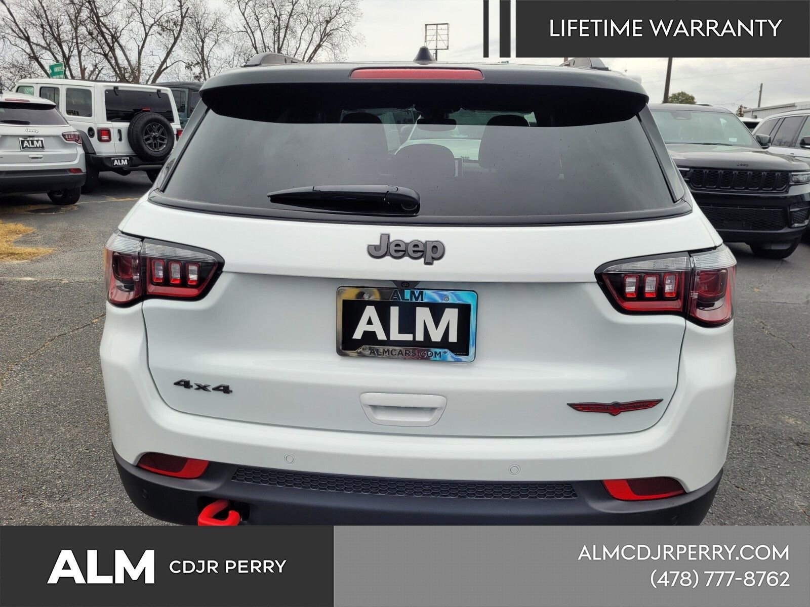 New 2026 Jeep Compass Trailhawk w/ Sun, Sound & Navigation Group AWD/4WD image 10