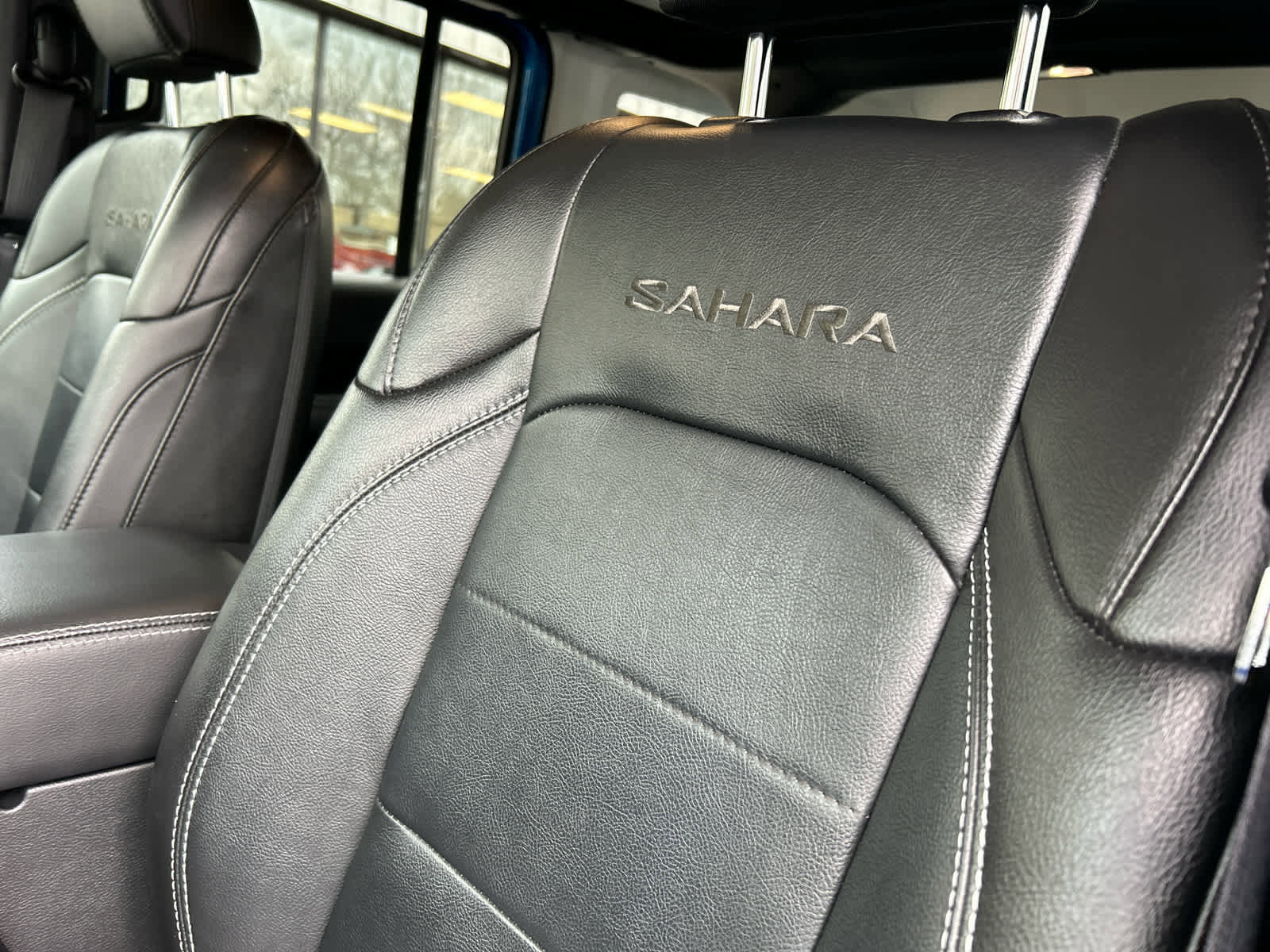 Used 2023 Jeep Wrangler Sahara w/ Cold Weather Group image 20