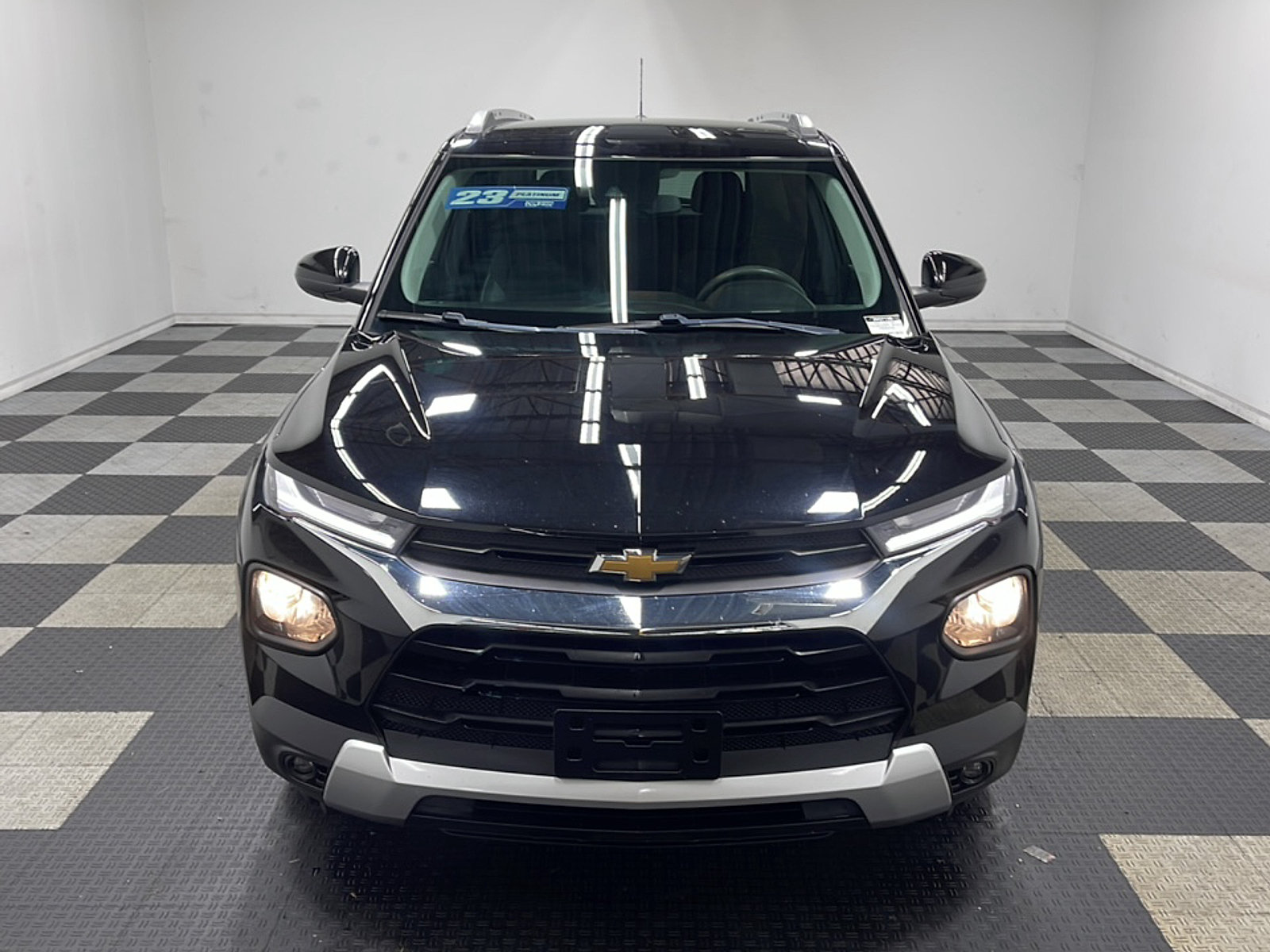 Used 2023 Chevrolet TrailBlazer LT FWD image 25