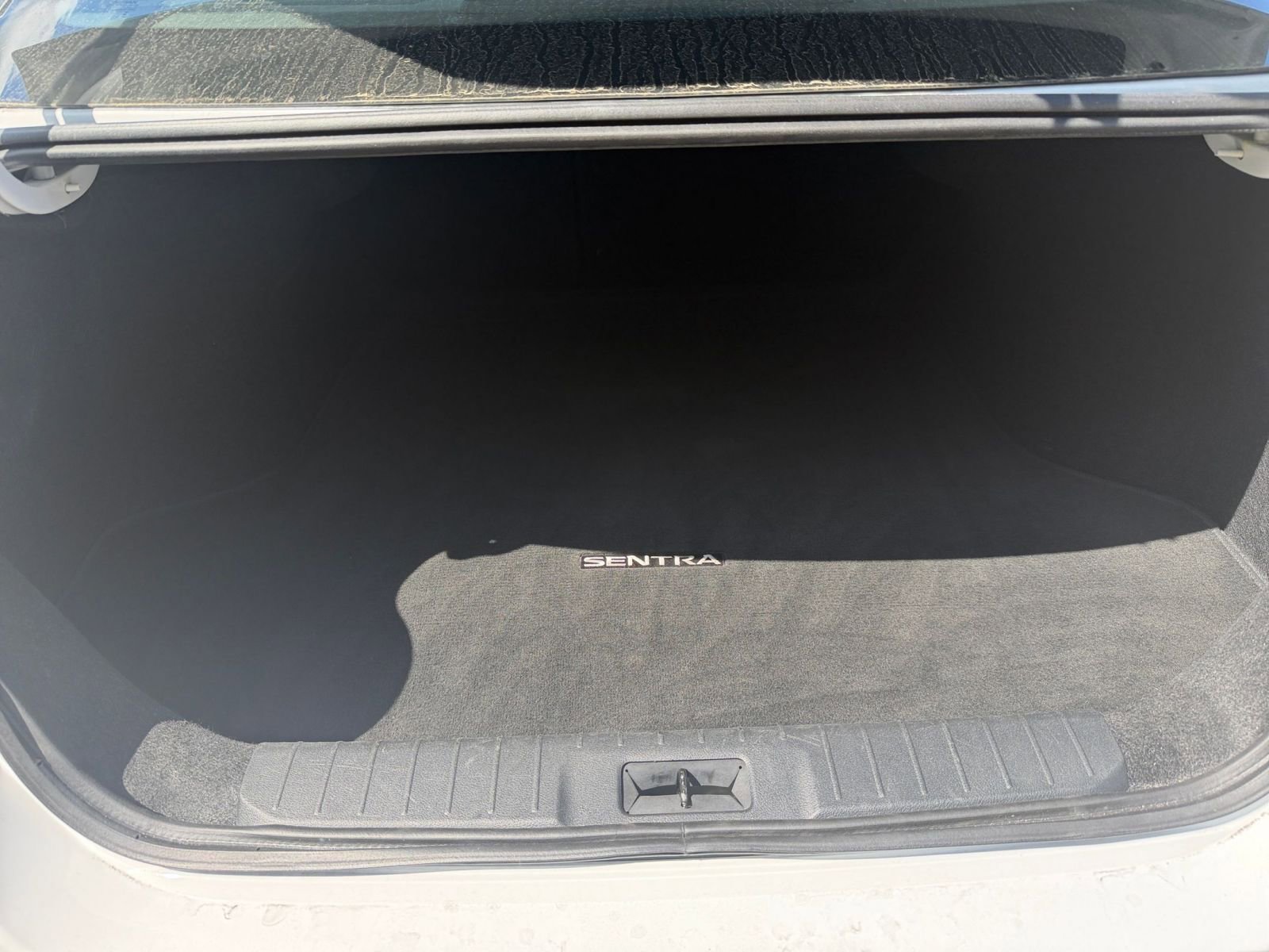 Used 2025 Nissan Sentra SV image 29