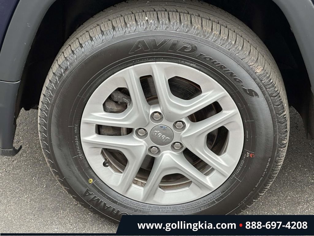 Used 2018 Jeep Compass Sport image 7