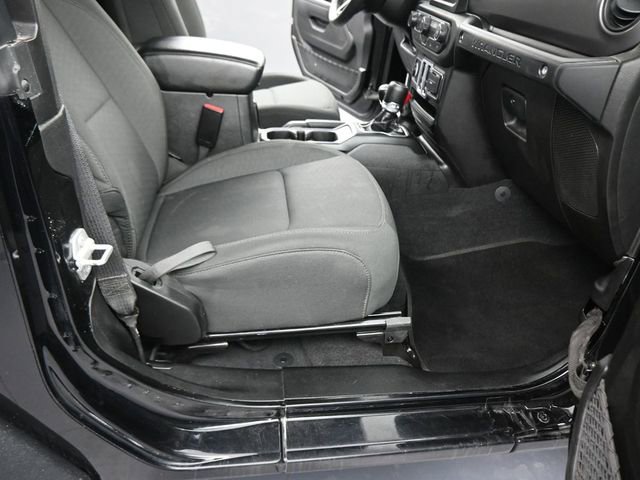 Used 2023 Jeep Wrangler Sport S image 37