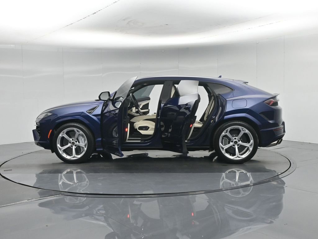 Used 2026 Lamborghini Urus SE AWD/4WD image 37