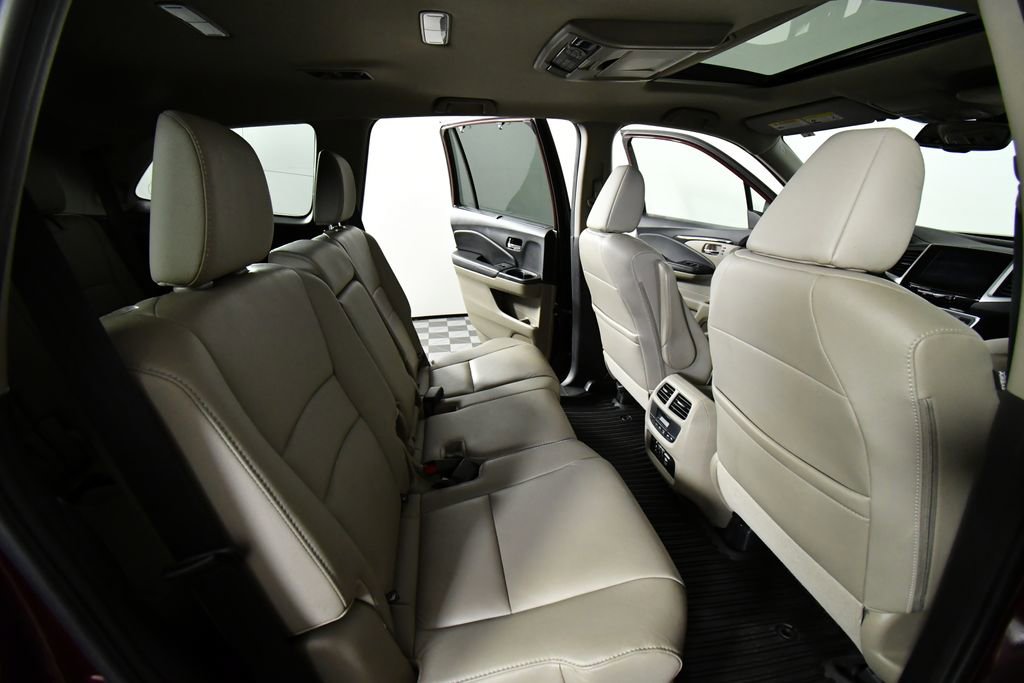 Used 2018 Honda Pilot Touring image 26