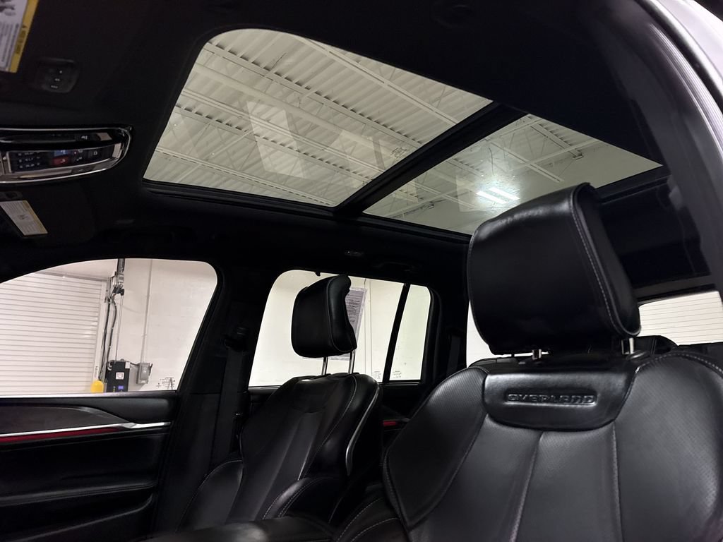 Used 2022 Jeep Grand Cherokee Overland AWD/4WD image 20