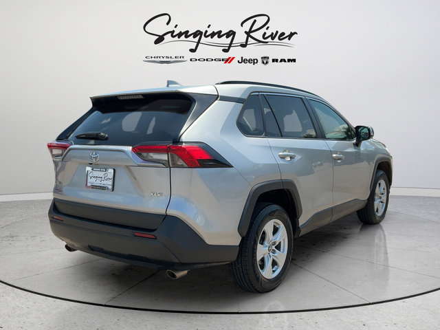 Used 2020 Toyota RAV4 XLE FWD image 7