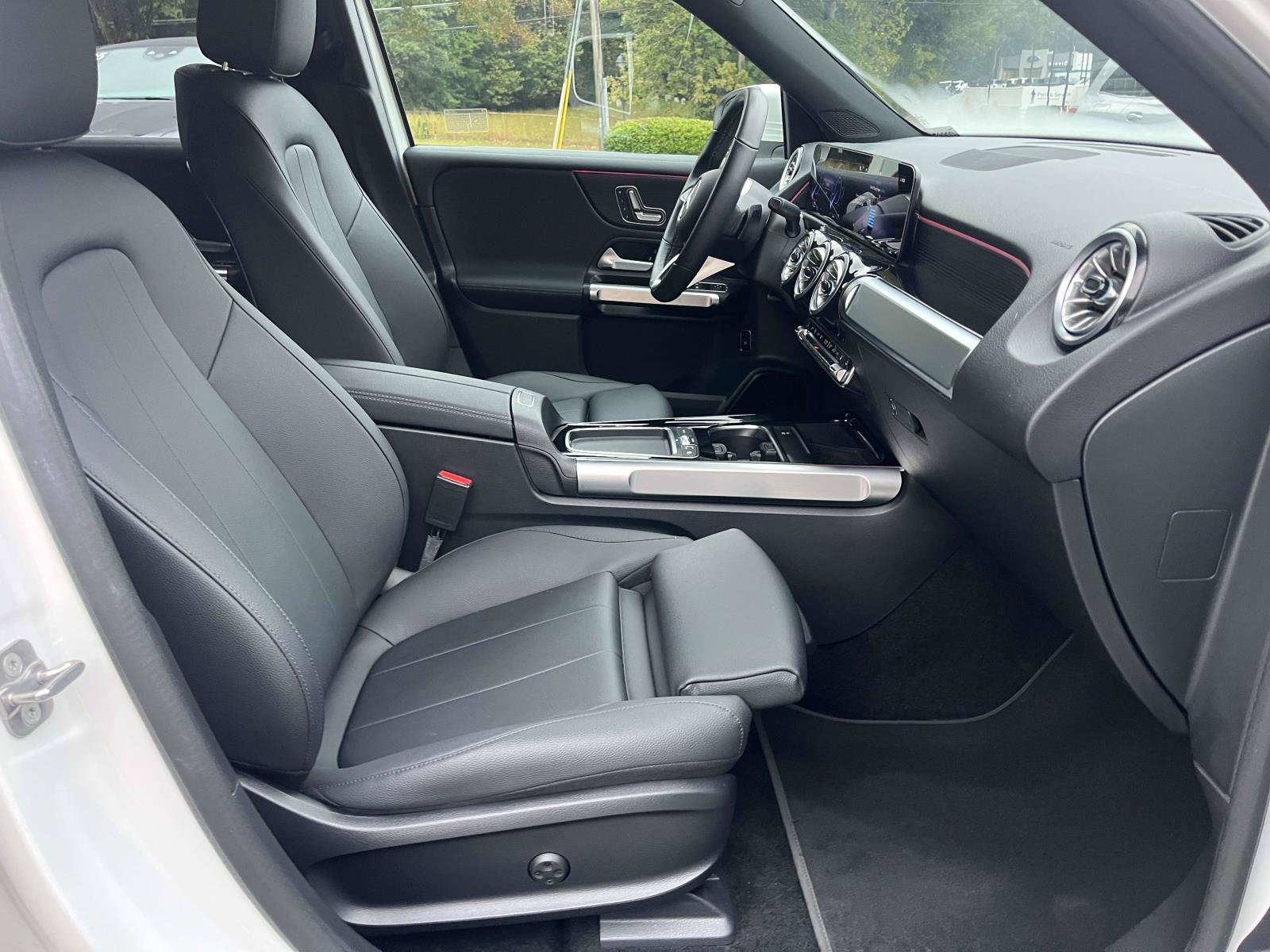 Certified 2025 Mercedes-Benz EQB 250+ w/ Driver Assistance Package image 57