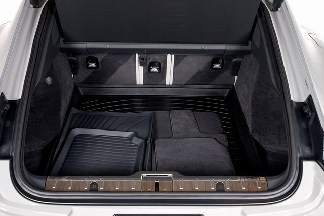 Used 2023 Porsche Panamera Turbo S image 5