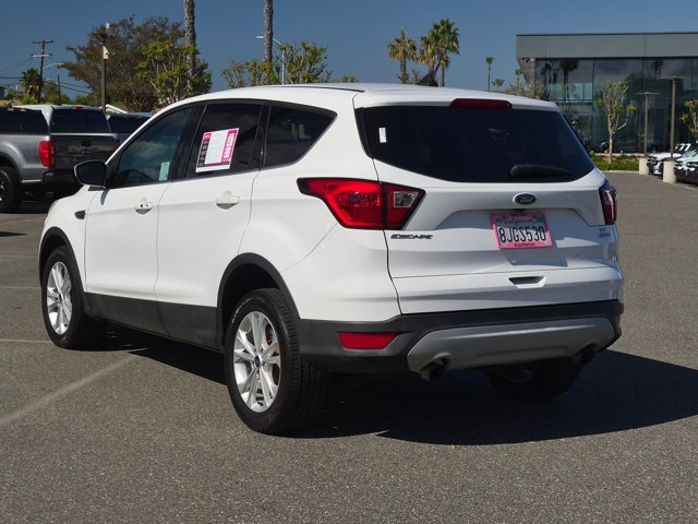 Used 2019 Ford Escape SE FWD image 8