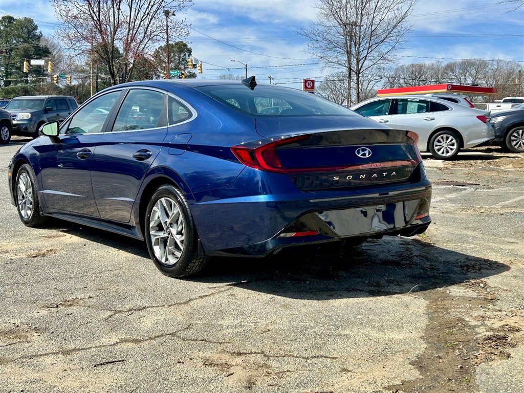 Used 2021 Hyundai Sonata SEL w/ Cargo Package image 3