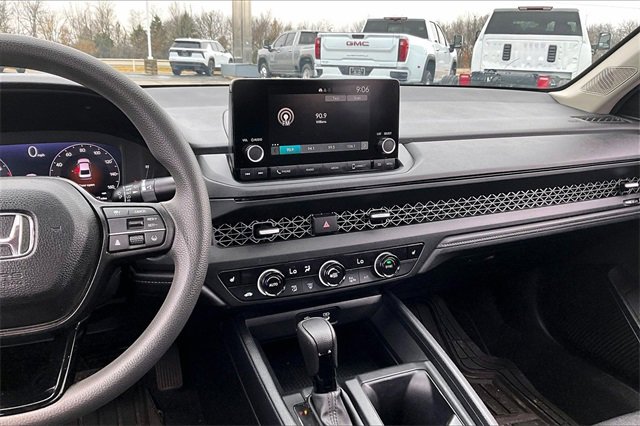 Used 2024 Honda Accord EX image 9