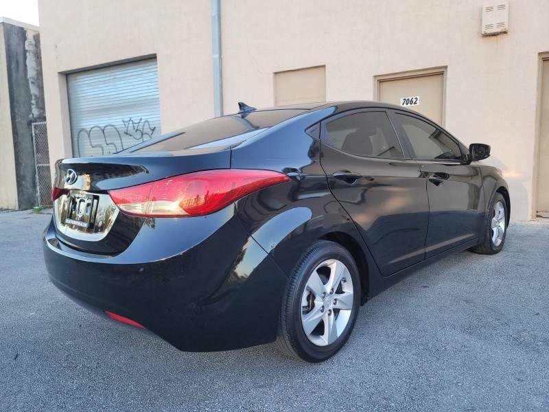 Used 2012 Hyundai Elantra GLS w/ Preferred Pkg 3 FWD image 9
