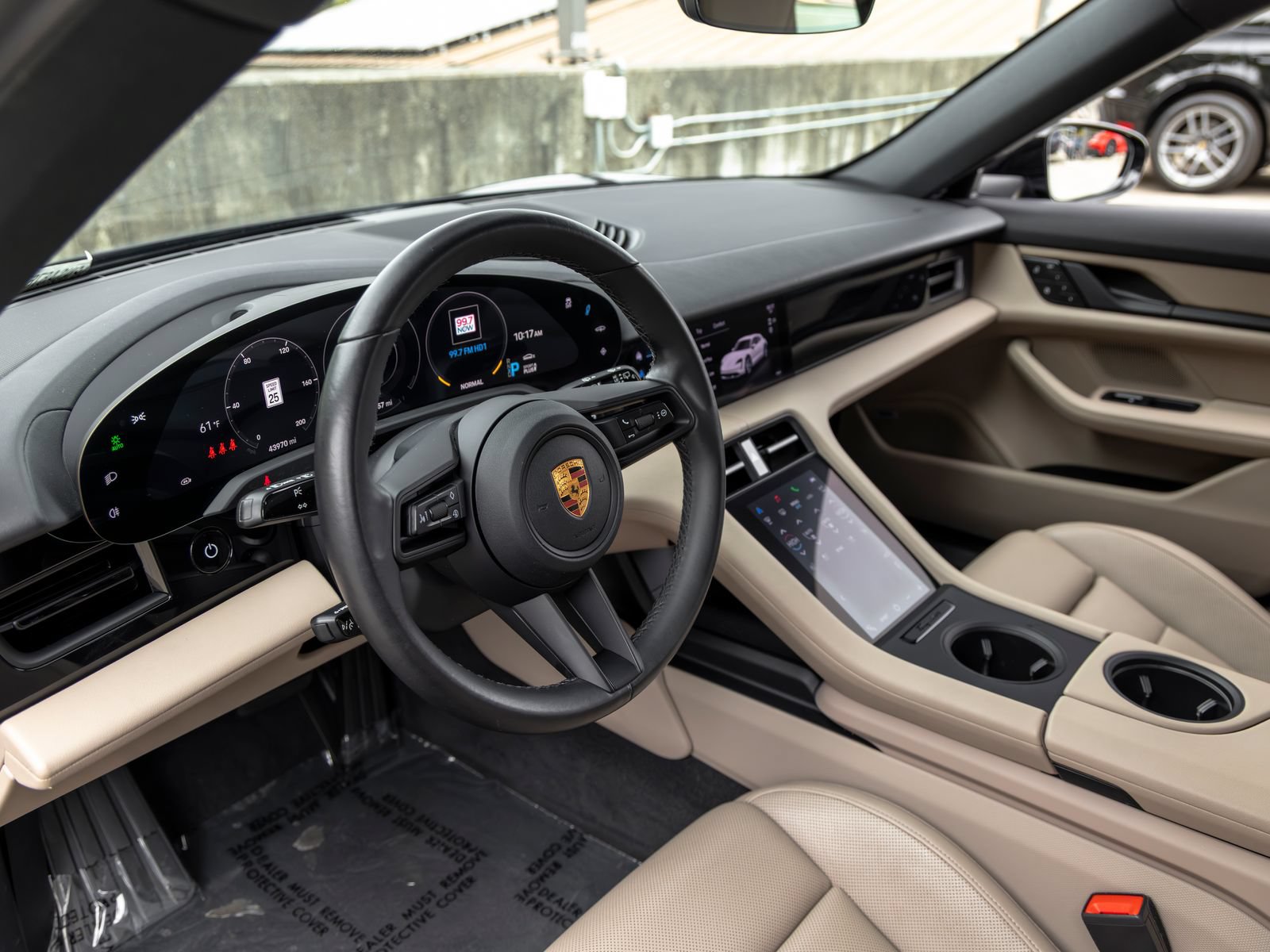 Certified 2022 Porsche Taycan 4 Cross Turismo AWD/4WD image 4