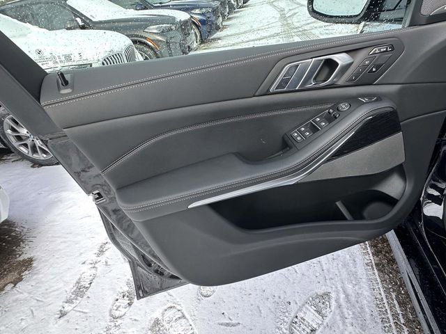 New 2026 BMW X7 xDrive40i w/ M Sport Package image 13