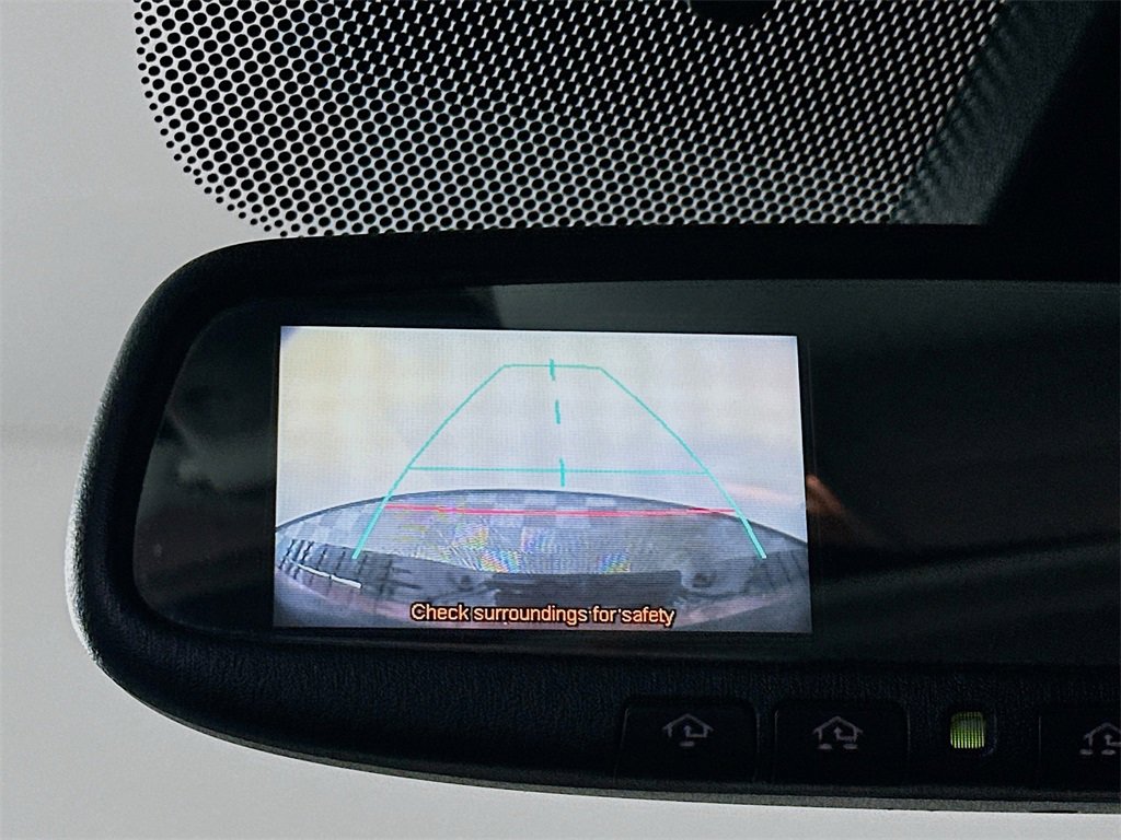 Used 2013 Toyota Tundra 4x4 CrewMax w/ SR5 Pkg image 23