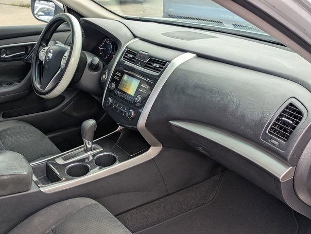Used 2014 Nissan Altima 2.5 S w/ Sport Value Package image 32