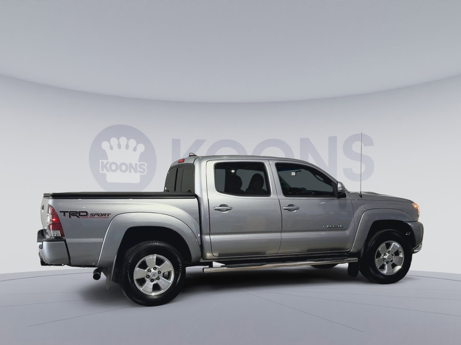 Used 2014 Toyota Tacoma PreRunner w/ TRD Sport Package image 2