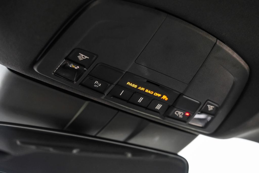Used 2022 Porsche 718 Cayman RWD image 36