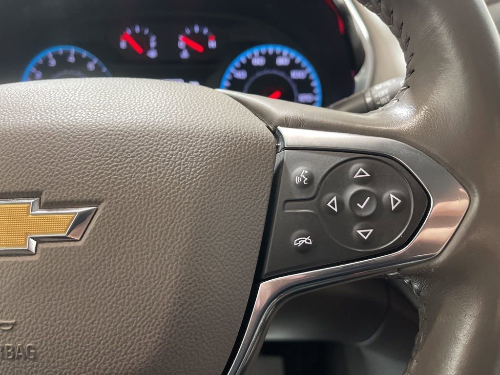 Used 2020 Chevrolet Traverse LT image 22