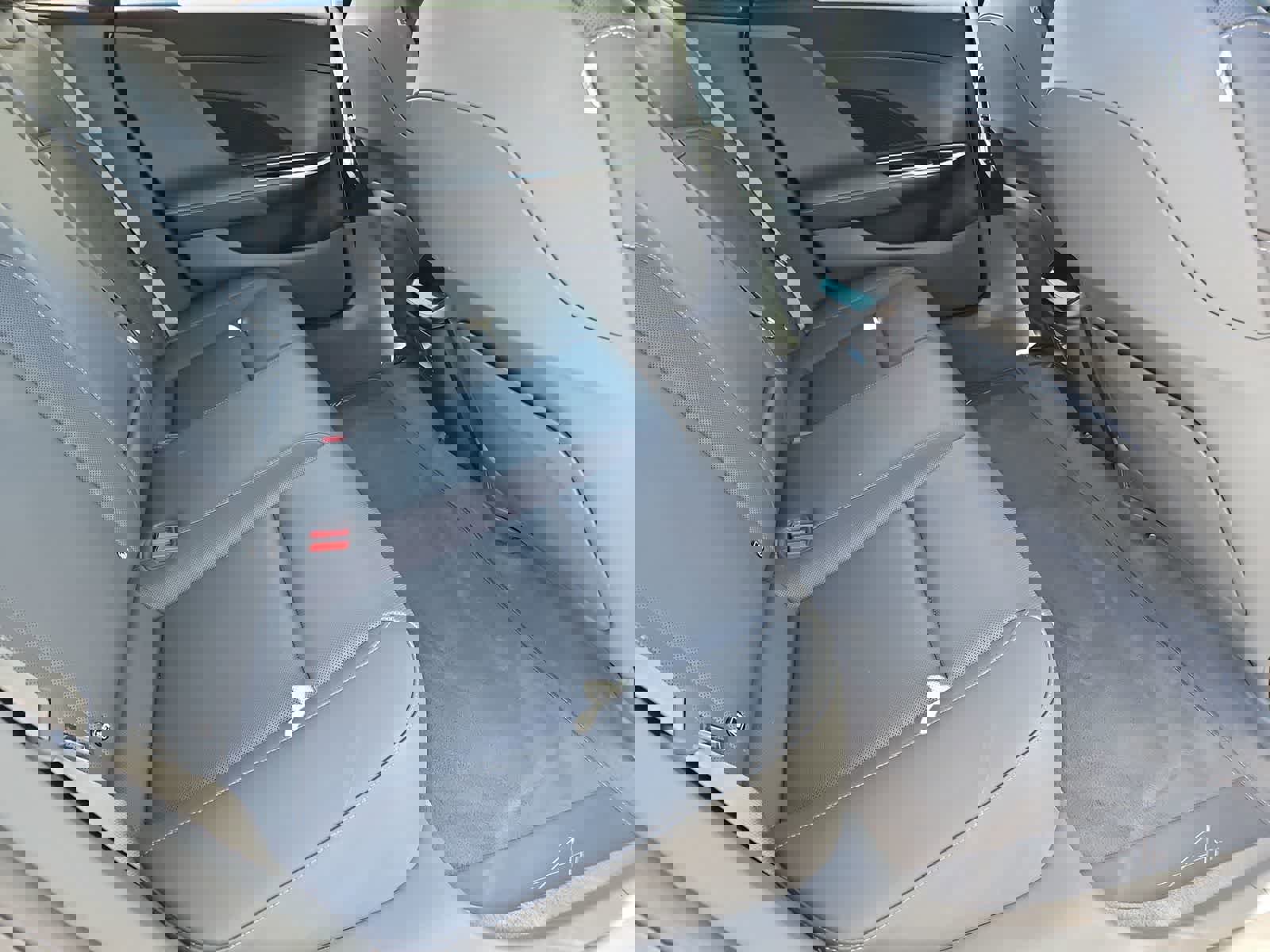 Used 2024 Lucid Air Pure image 19