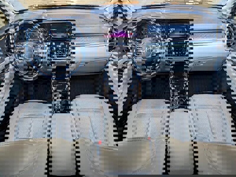 Used 2022 Kia Sorento SX image 3