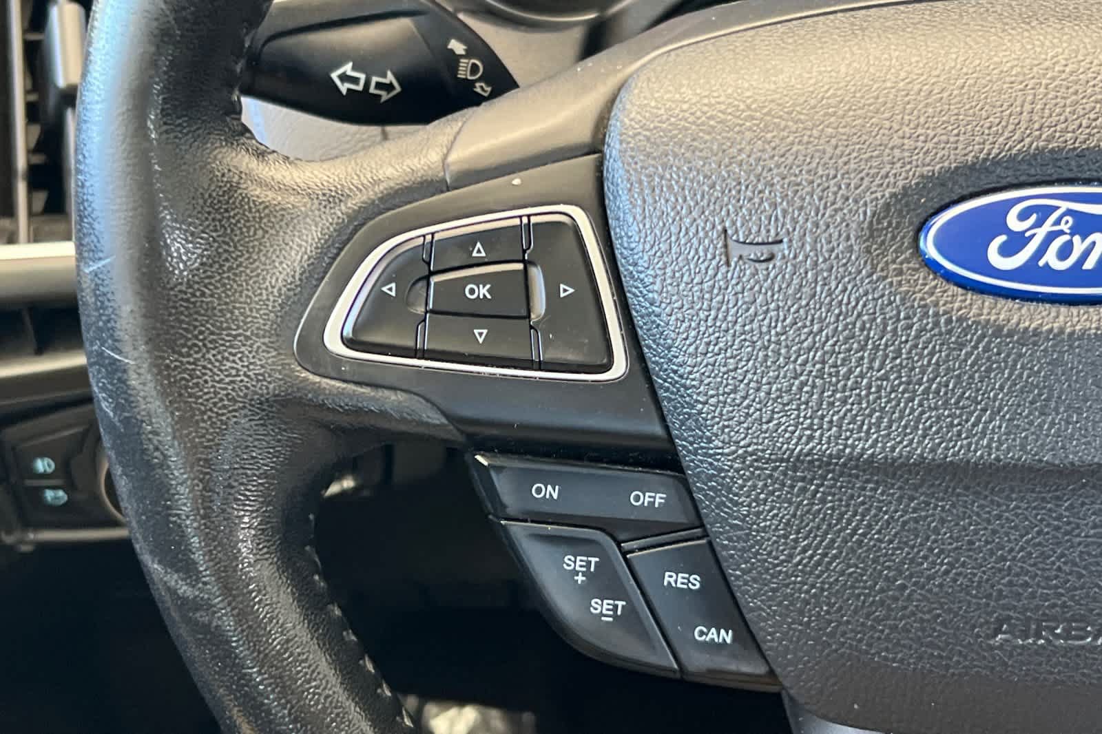 Used 2016 Ford Focus Titanium FWD image 25