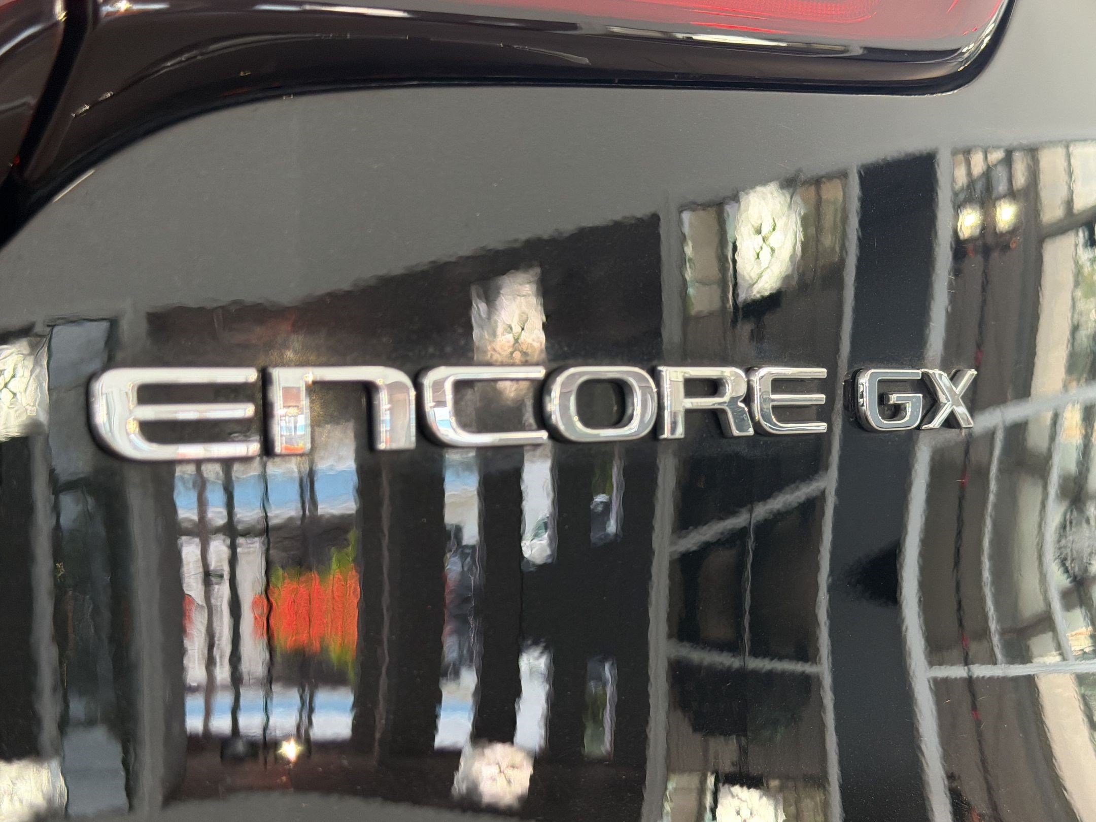 Used 2024 Buick Encore GX Sport Touring w/ Experience Buick Package FWD image 33