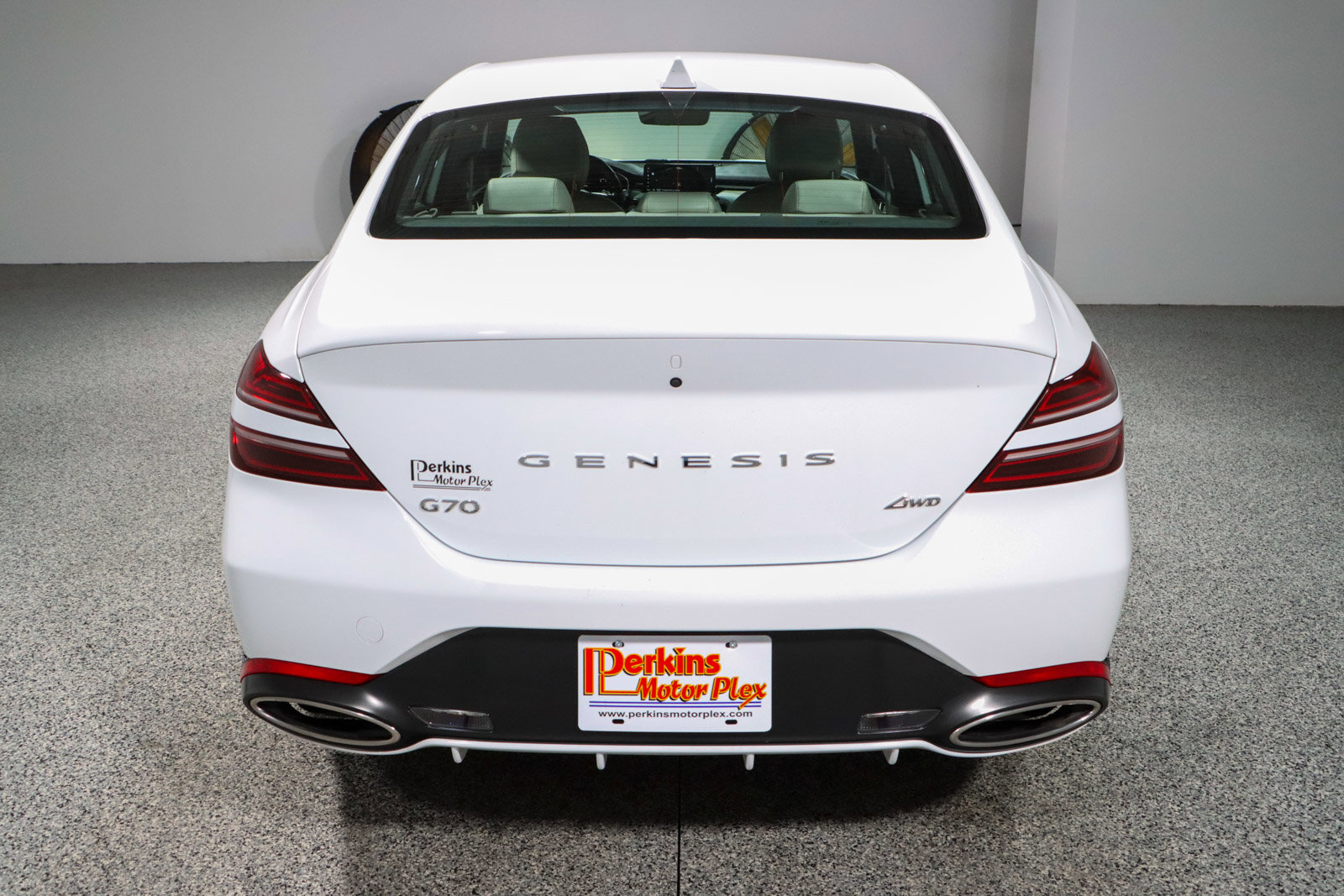 Used 2025 Genesis G70 2.5T AWD/4WD image 8