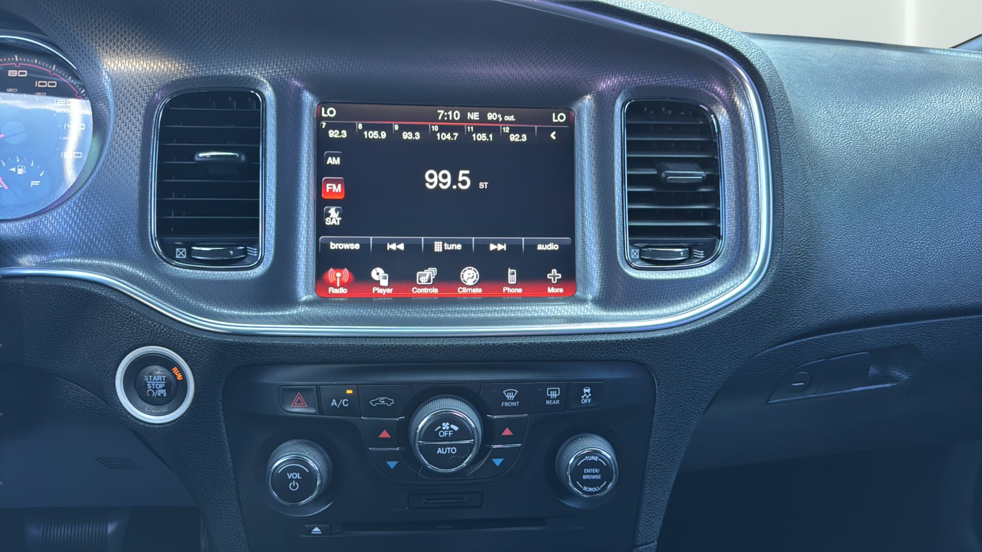 Used 2011 Dodge Charger R/T AWD/4WD image 25