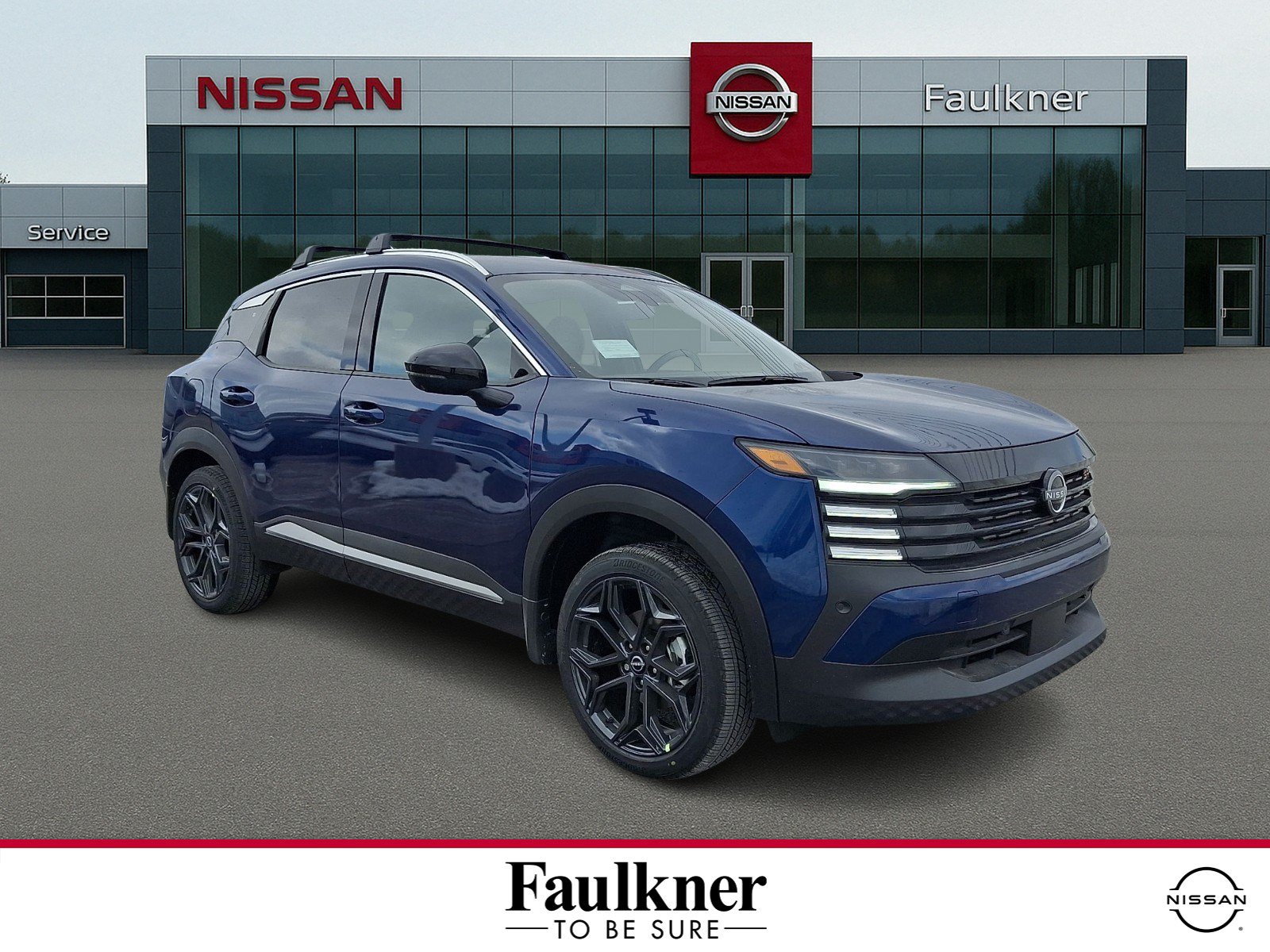 New 2026 Nissan Kicks SR w/ Cold Weather Package