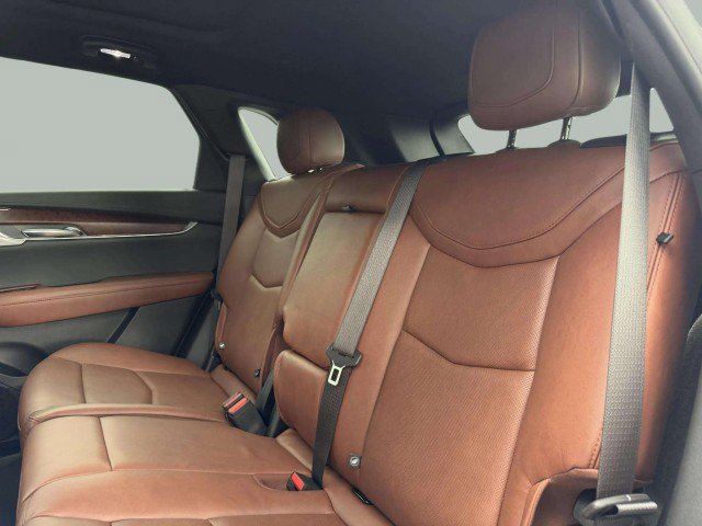 Used 2024 Cadillac XT5 Sportv w/ Technology Package AWD/4WD image 23