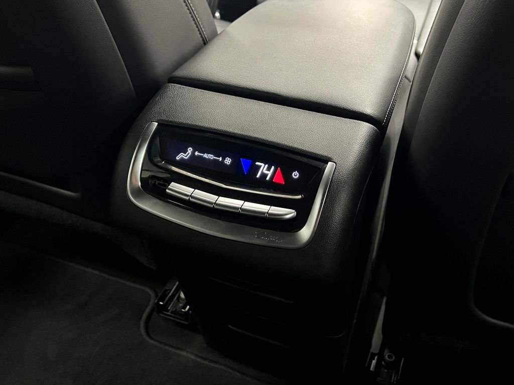Used 2020 Cadillac XT6 Premium Luxury AWD/4WD image 30