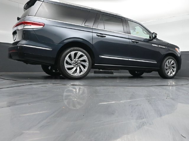 Certified 2024 Lincoln Navigator L Reserve AWD/4WD image 42