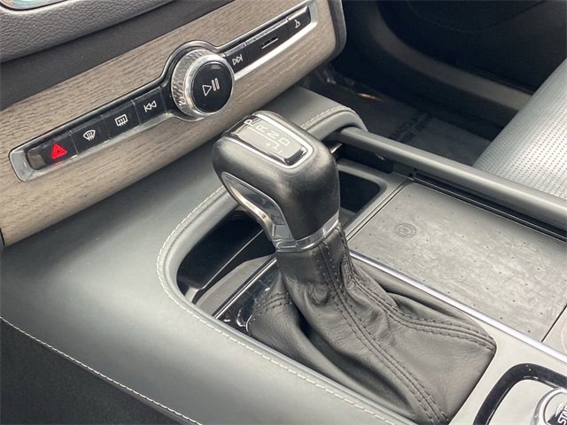 Used 2021 Volvo XC90 T6 Inscription w/ Lounge Package image 31