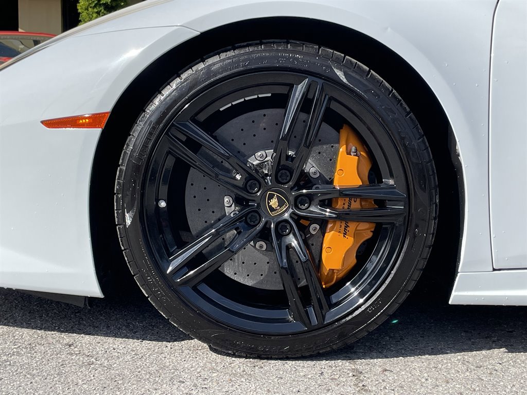 Used 2015 Lamborghini Huracan LP 610-4 image 42