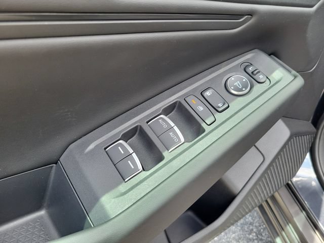 Certified 2025 Honda Accord SE image 8