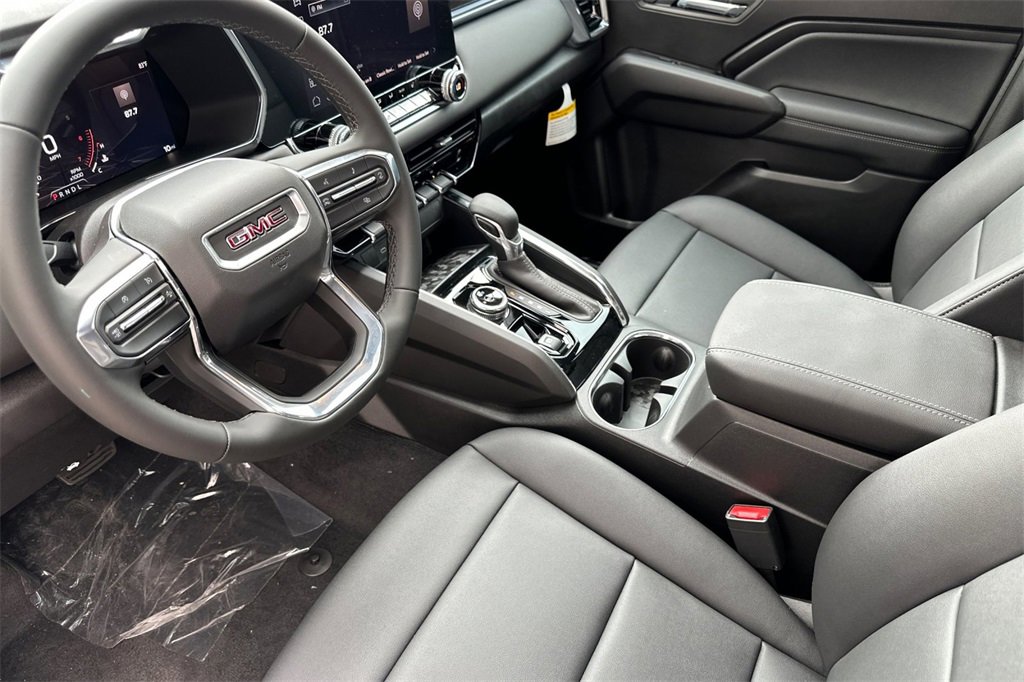 New 2025 GMC Canyon Elevation w/ Convenience Package image 8