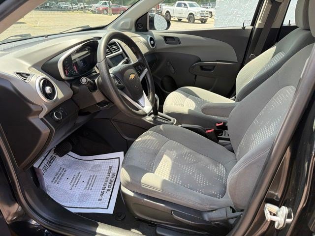 Used 2020 Chevrolet Sonic LT FWD image 12