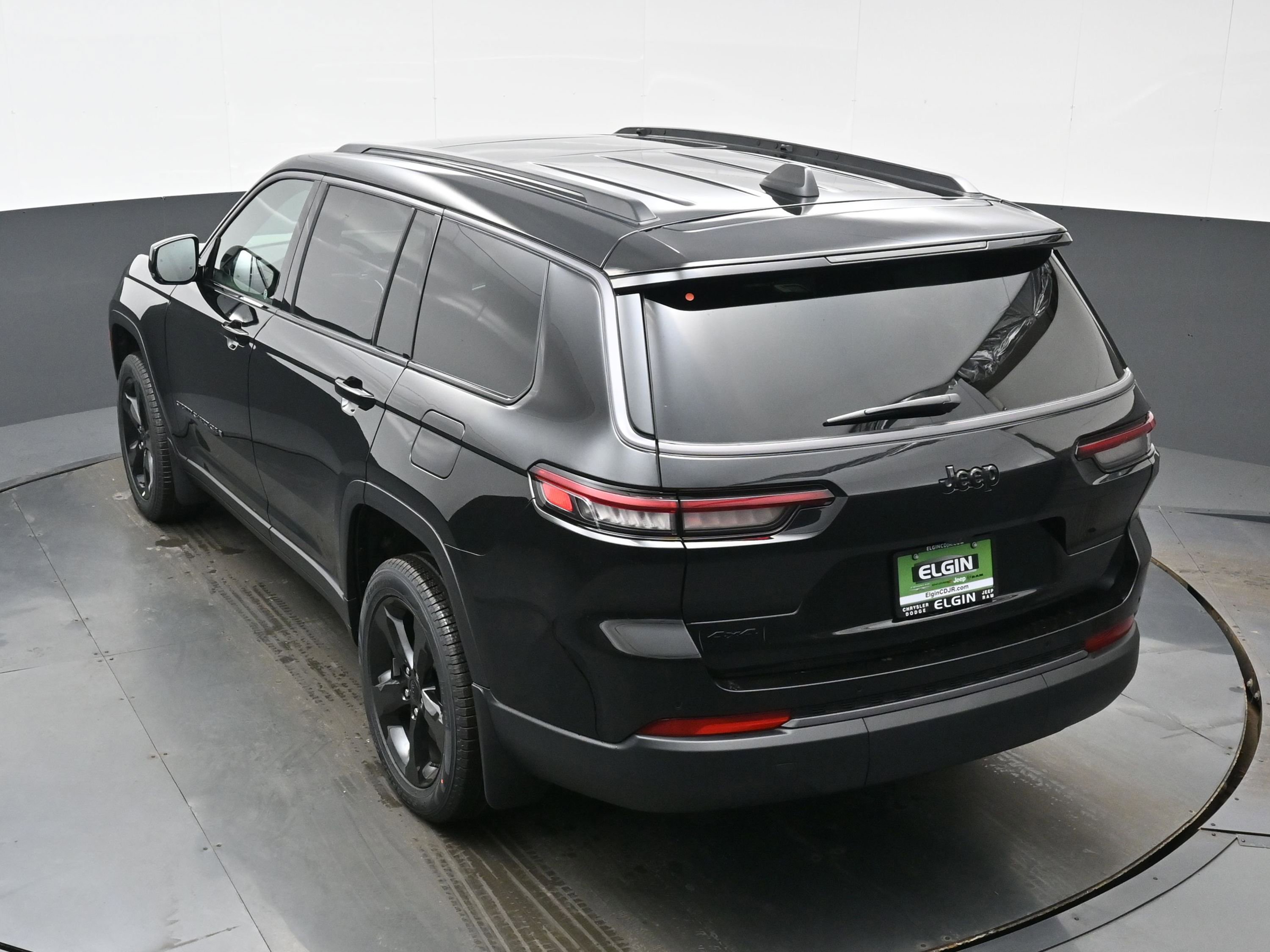 New 2026 Jeep Grand Cherokee L Limited w/ Limited Altitude Package AWD/4WD image 21