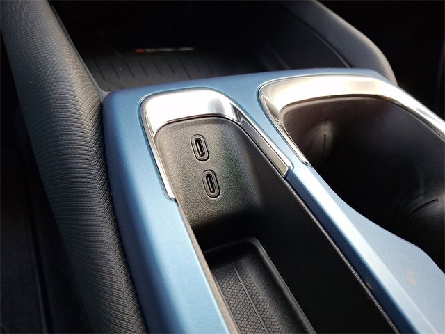 New 2026 Chevrolet Equinox EV LT image 16