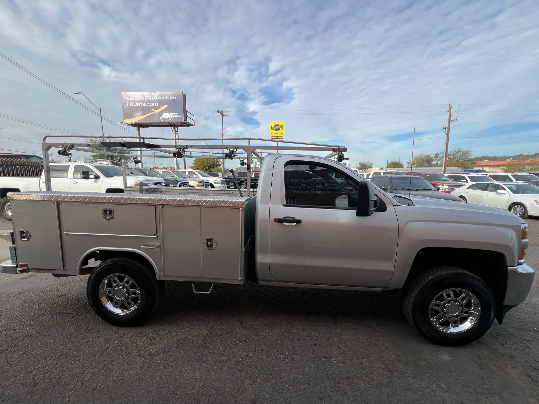 Used 2018 Chevrolet Silverado 2500 W/T RWD image 6