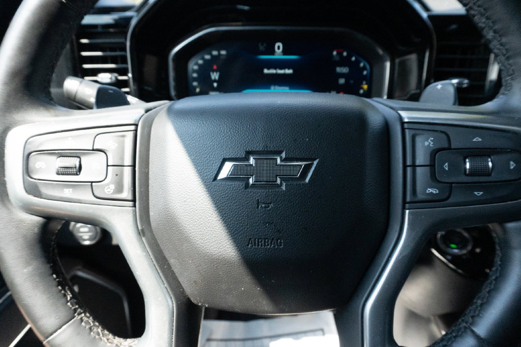 Used 2023 Chevrolet Silverado 1500 LT Trail Boss w/ LT Trail Boss Premium Package AWD/4WD image 30