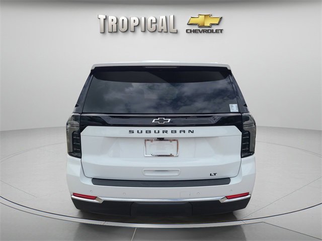 New 2026 Chevrolet Suburban LT image 4