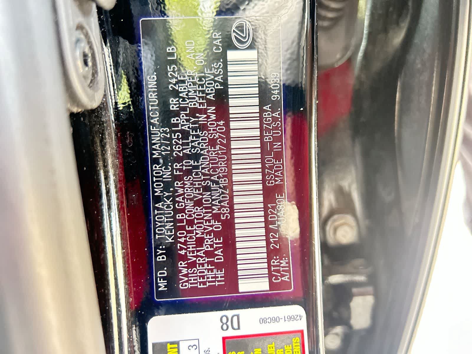 Used 2024 Lexus ES 350 w/ Premium Package FWD image 2