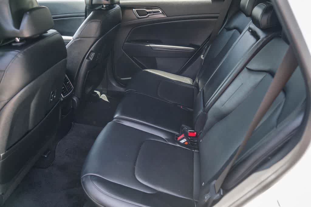 Certified 2025 Kia Sportage EX FWD image 17