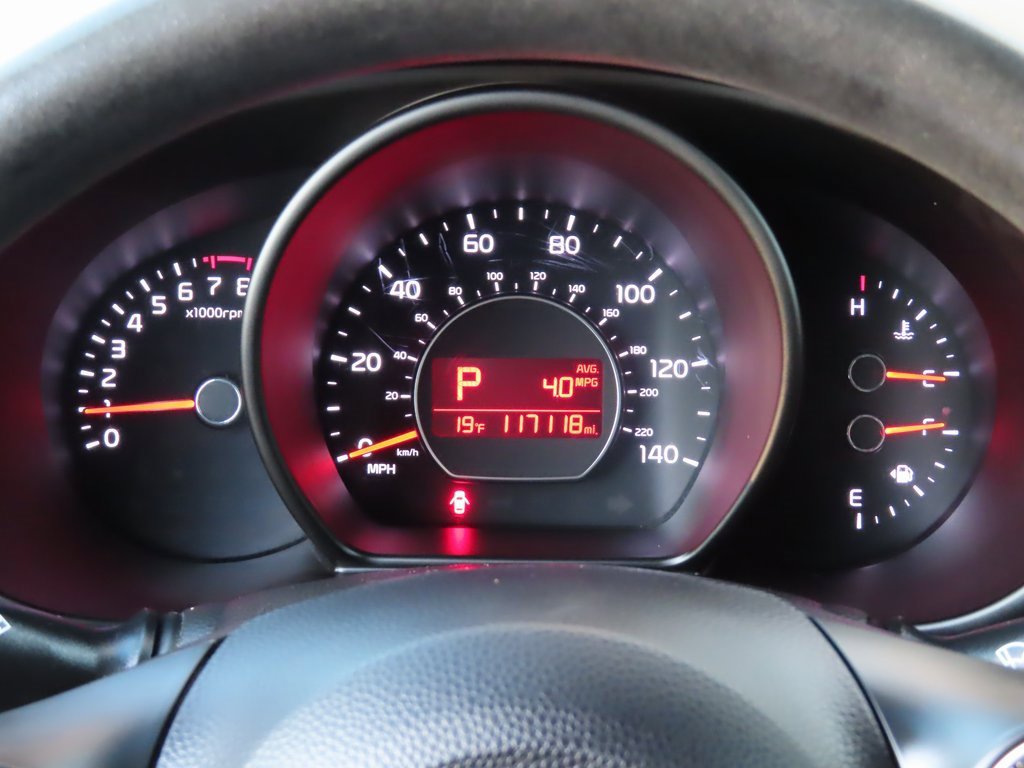 Used 2015 Kia Soul + image 19